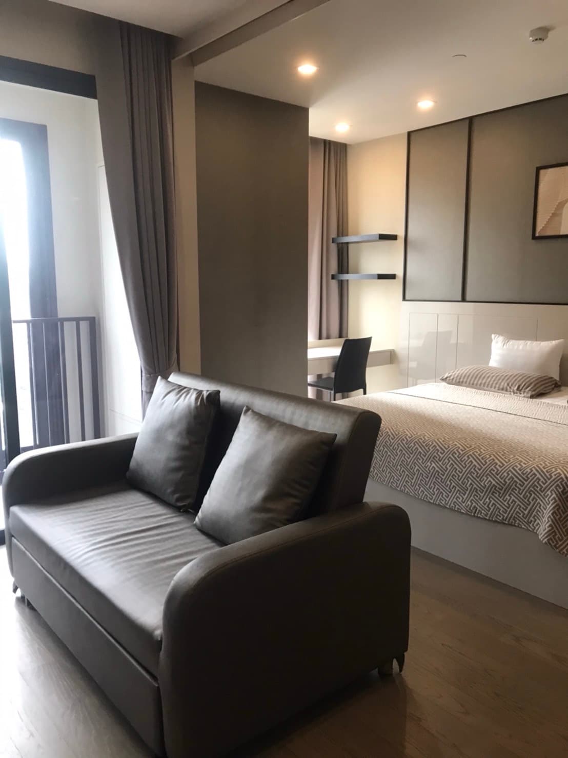 Ashton Asoke - Image 5